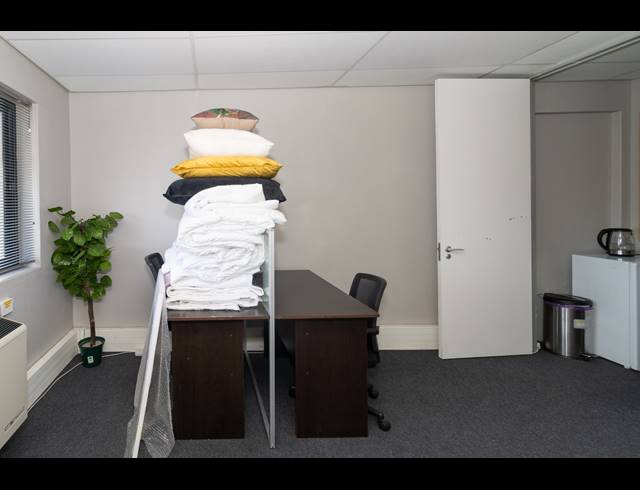 133M² BUSINESS TO LET IN PARKLANDS